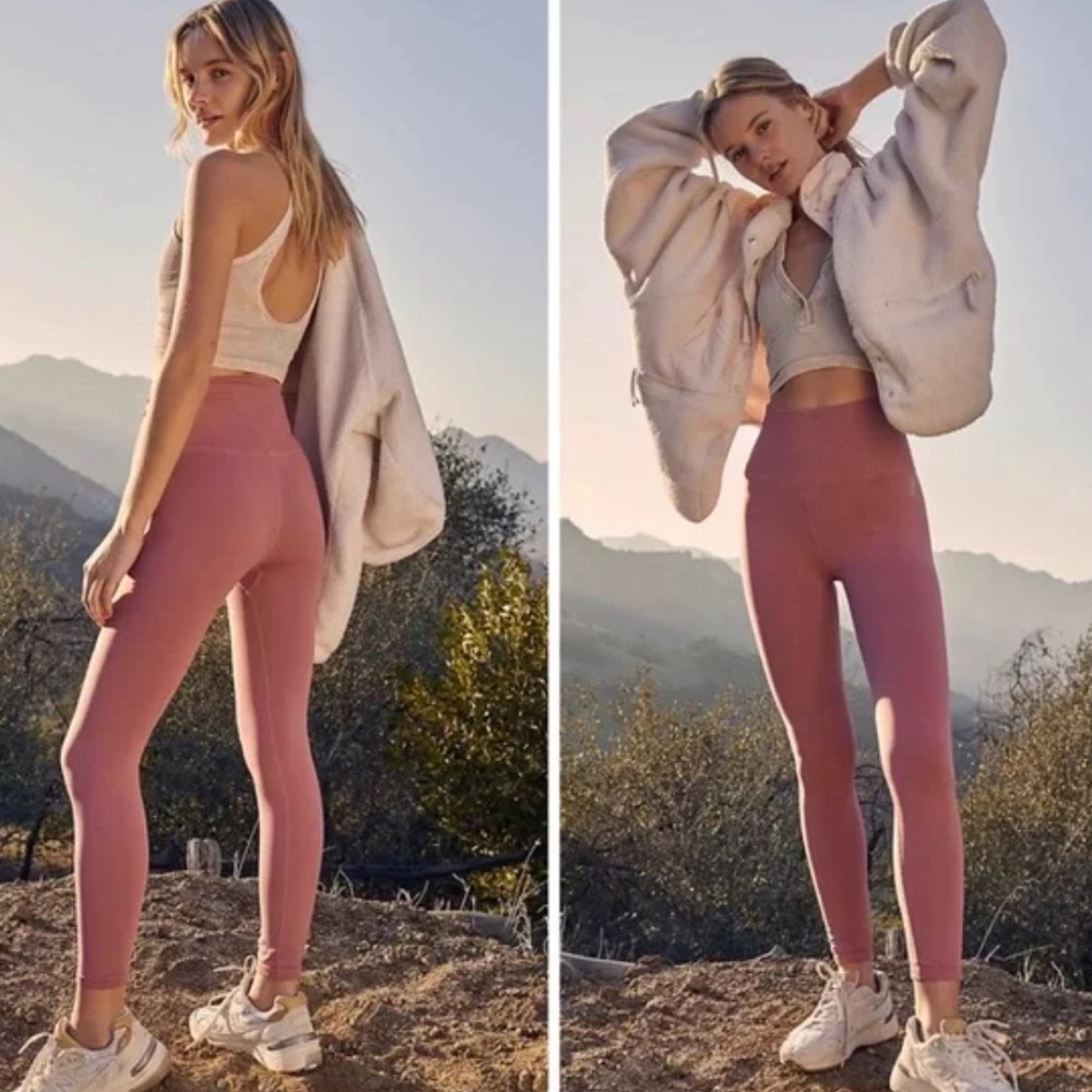 Free people movement good karma leggings NWOT
